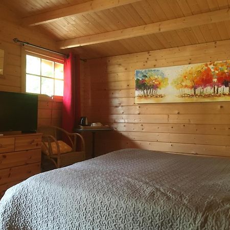 Mas De La Pinede Ex-Les Arbousiers Bed & Breakfast Bollene Luaran gambar